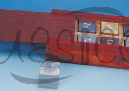 P801.001	 CUBES METAL