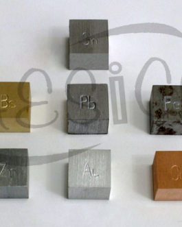 P801.002	 CUBES METAL
