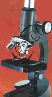 B051.02	 STUDENT MICROSCOPE (JUNIOR)