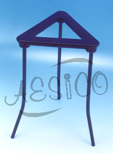 C008.118	 STAND TRIPOD, TRIANGULAR