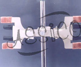 C008.34	 BURETTES CLAMP FISHER TYPE